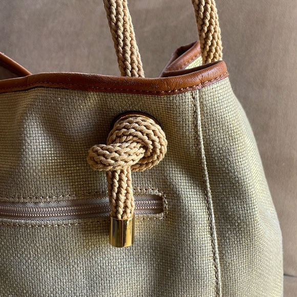 Gently used Gold canvas Michaels Kors bag. - Picture 5 of 6